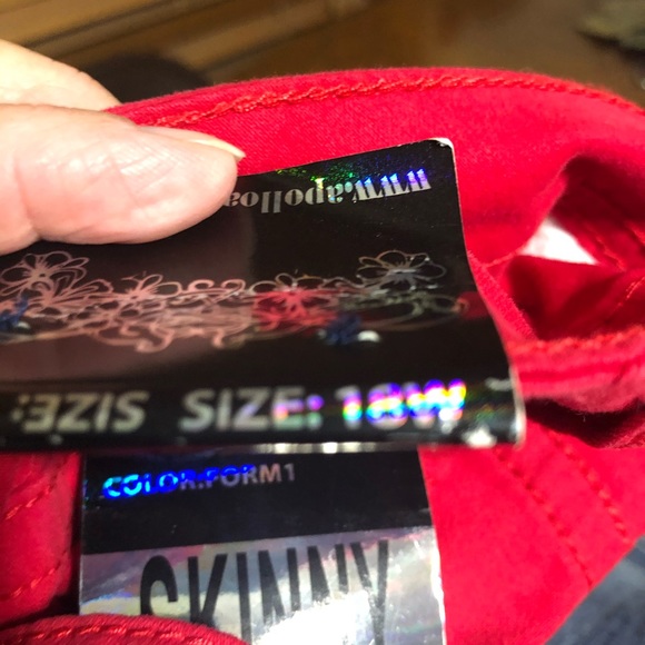 Red skinny jeans - Picture 2 of 4